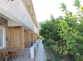 GÖKÇEADA BATIHAN OTEL，位于Bademli的酒店