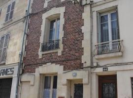 Magny en Vexin : Maison meublée，位于弗克桑地区马尼的酒店