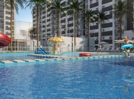 Apto NOVO Sensacional Acqua Park com Piscina e Garagem，位于佩洛塔斯的带泳池的酒店