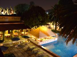 Villas Arqueologicas Teotihuacan，位于圣胡安特奥蒂瓦坎的酒店