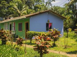 Cabañas yami，位于Playa Ladrilleros的乡间豪华旅馆