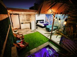 Privada Stays - Lofts with Private Pool and Oasis, near Eagle Beach