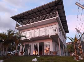 Lago calima home，位于Darién的酒店