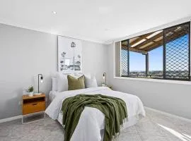 Ocean-View Retreat for Family Getaways