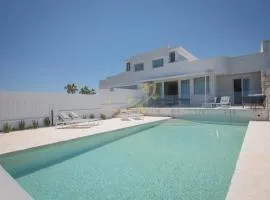 TD Villa Grecale Modern Luxury Villa with Sea ...