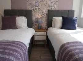 Cosy 2 bedroom on Bromley-Lewisham Hospital Borders