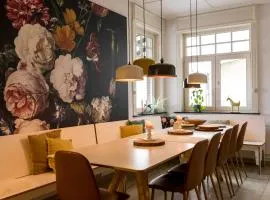 VillaEnzo - ELEGANT HERENHUIS - 14P - 6SLPK - SAUNA - INFRAR CABINE - OFYR BBQ - 15MIN Maastricht