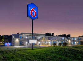 Motel 6 Harrisburg PA Near PA Expo Center，位于哈里斯堡的无障碍酒店