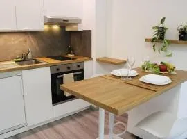 Lovely Studio with Free Parking!