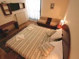 戈斯缇娜佐尔尼尔旅馆