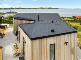 Three-Bedroom Holiday Home In Farso