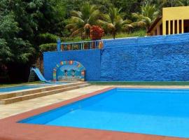 Hotel Gruta da Serra，位于瓜拉米兰加的酒店