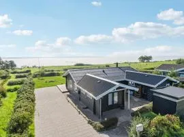 Awesome Home In Ebberup With Kitchen