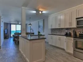 Destin on the Gulf 604 - Updated Gulf Front sixth floor condo
