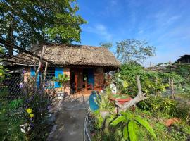 Vong Nguyet Homestay - Entire Bungalow 36m2，位于Tây Ninh的酒店