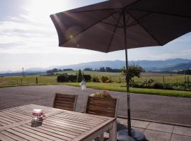 La Belle Ferme，位于Cottens的酒店