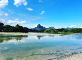 Day tours around Mauritius island. (North, South, East, West)，位于普兰马尼恩的酒店