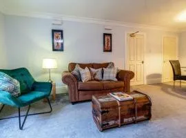 Capesthorne Apartment - Peaceful but convenient