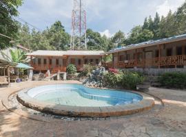 Urbanview Hotel D'Pineapple Villa Ciater by RedDoorz，位于梳邦再也的酒店