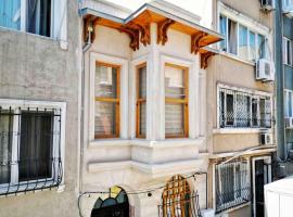 Refurbished Triplex in Taksim，位于伊斯坦布尔的酒店