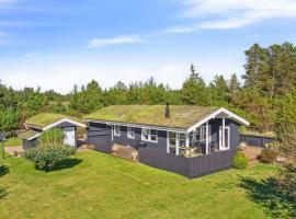 Holiday Home Ofelia - 2-5km from the sea in NW Jutland by Interhome，位于布洛克胡斯的度假短租房