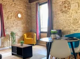 Logement 3 Apparts Centre historique St Gilles MaisoncarreeConciergerie