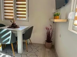 Apartman "Lola"