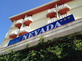 Hotel Nevada，位于比比翁的酒店