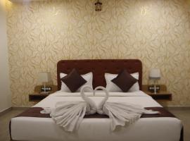 The Sky Comfort Beach Hotel, Dwarka，位于德瓦尔卡的酒店
