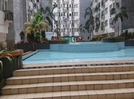 Collection O 92981 Apartemen The Jarrdin By Gold Suites Property，位于万隆Cihampelas的酒店