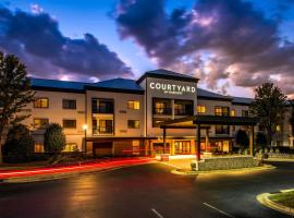 Courtyard by Marriott Charlotte Ballantyne，位于夏洛特的酒店