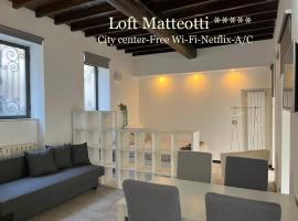 Loft Matteotti - Studio in centro，位于布斯托阿西齐奥的酒店