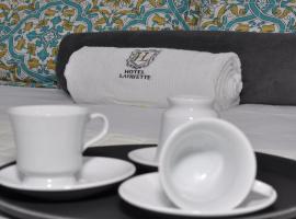 Hotel Lafayette，位于Itaquaquecetuba的酒店