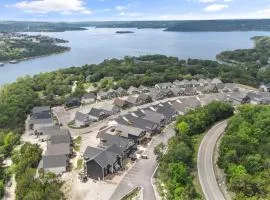 Sunrise At Branson Cove - 2 Pools, Pickleball & Lake Access! Built in 2022!