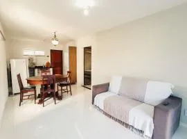 CASA NA RUA DO PIRUÍ EM AREMBEPE com ar