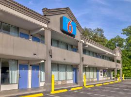 Motel 6 Morgantown，位于摩根敦的酒店