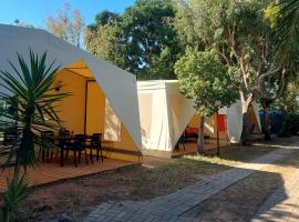 Camping Bella Vista，位于切里亚莱的豪华帐篷营地