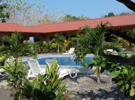 Hotel D'Lucia - Quebrada Ganado, Jaco, Costa Rica，位于蓬塔雷纳斯的酒店