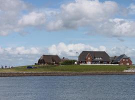 Hotel & Gasthaus Hilligenley - auf der Hallig Langeness，位于朗格内斯岛的酒店