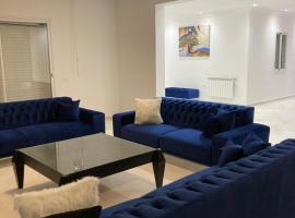 Appartement haut standing 170 m2，位于突尼斯的酒店