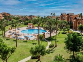 Casares del Sol, Pool View Apartment - Finca Cortesin，位于卡萨雷斯的高尔夫酒店