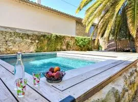 Stunning Apartment In Pujaut With Outdoor Swimming Pool, Wifi And 2 Bedrooms