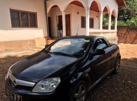 Villa Sophie à Sassara Pk 12 Bangui，位于班基的酒店