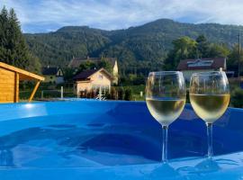 Casa Blu Kärnten - One Holiday in Three Countries - Cold&Hottub, Sauna - Piste，位于阿诺尔德施泰因的酒店