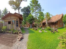 Omah Kepel Yogyakarta，位于Soprayan的酒店