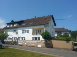 爱马仕膳食公寓，位于Wallenborn的酒店