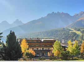 野鹿酒店，位于圣坎迪朵的酒店