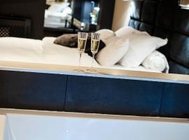 H&eacute;don&eacute; Suite de luxe et Spa privatif，位于南希的豪华酒店