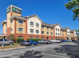 Extended Stay America Select Suites - Fayetteville - Springdale，位于斯普林代尔的酒店