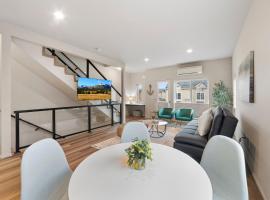 Brand New Fully Updated Condo 912 in Anacortes，位于安娜柯蒂斯的酒店